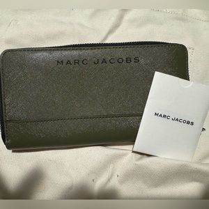 Marc Jacob’s wallet